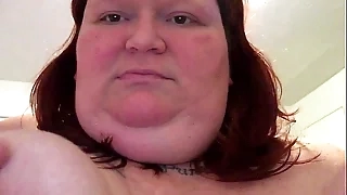 Amature chubby Jessie masturbates hairy pussy with vibrator